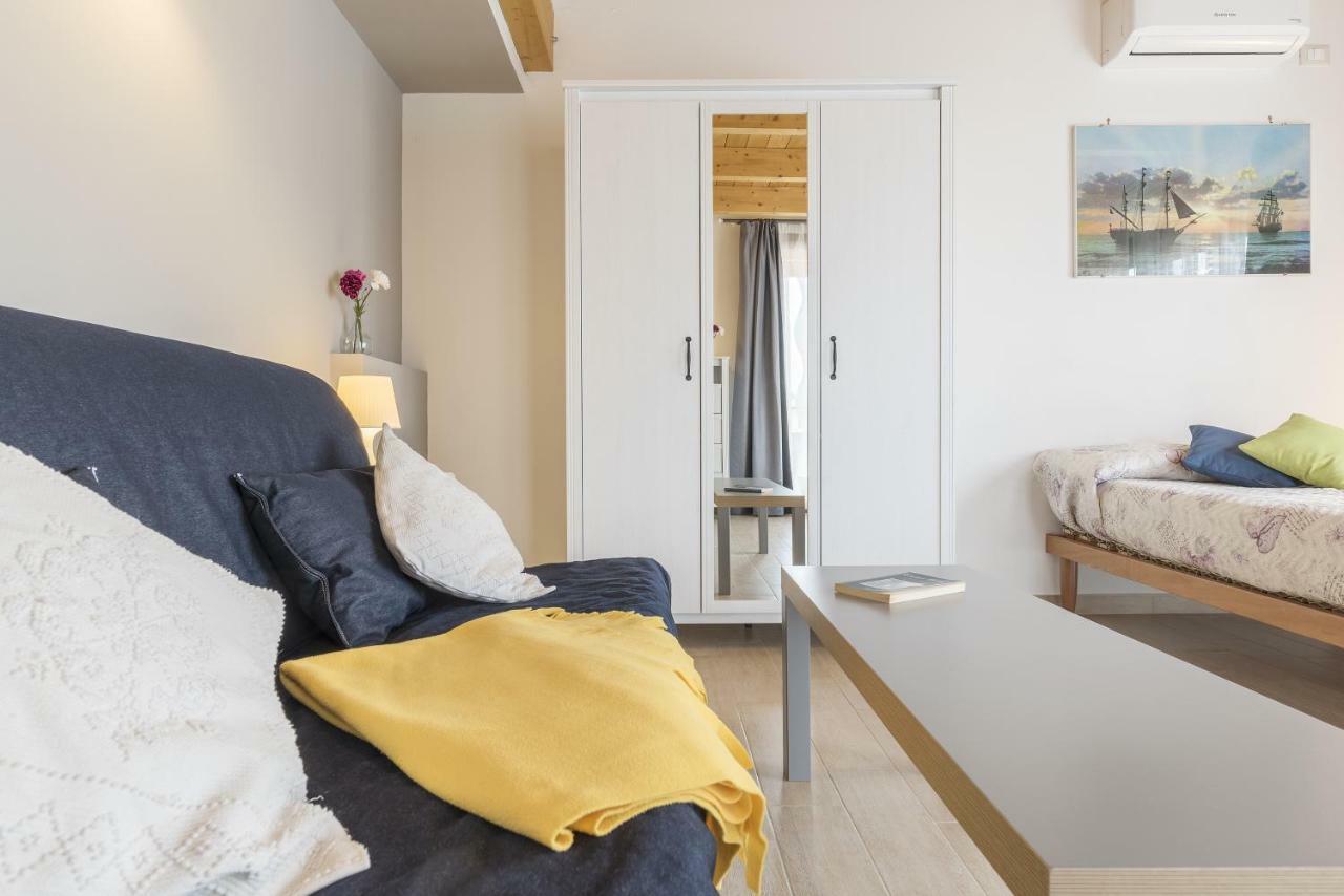 Peperino Attic Flat Διαμέρισμα Τσιαμπίνο Εξωτερικό φωτογραφία