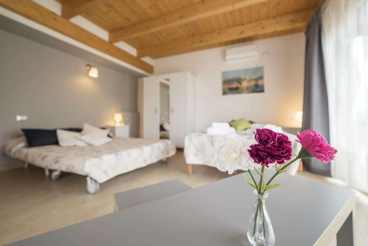 Peperino Attic Flat Διαμέρισμα Τσιαμπίνο Εξωτερικό φωτογραφία